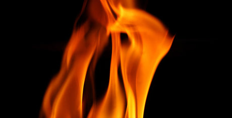 Varför känns ett rum mysigare med levande flammor?
