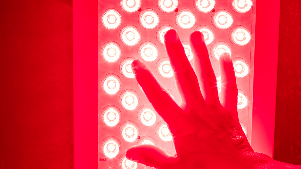 Vad är Dual Chip LED? Så fungerar tekniken i moderna rödljuspaneler
